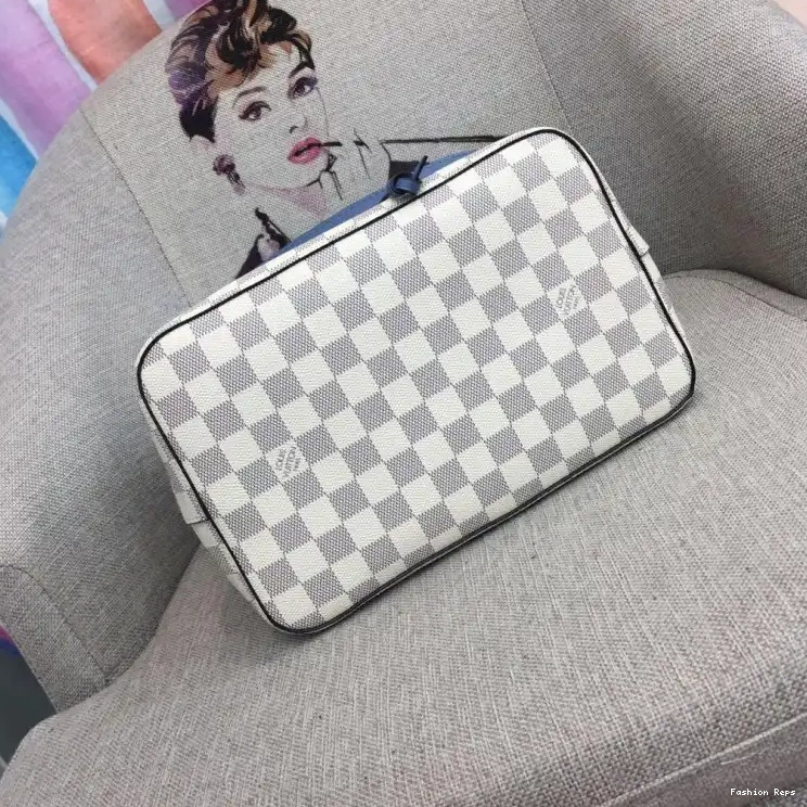 Fashion Reps Bags LV 19B570395 0605